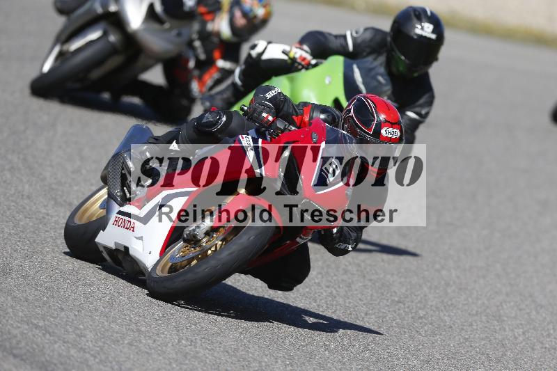 /05 07.04.2026 Cornu Master School ADR/Gruppe gruen/5